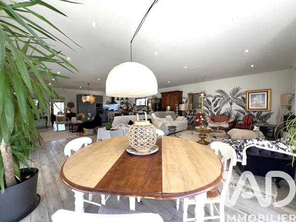 Maison à vendre 5 pièces 198 m² Libourne