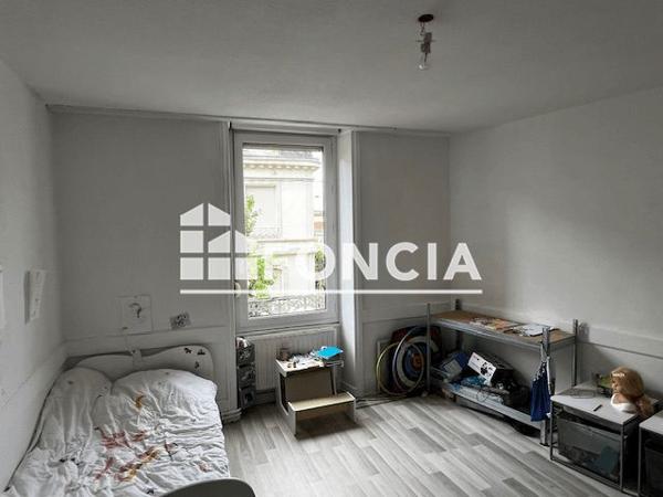 Location Appartement 4 pièces 88.3 m² - 35 AVENUE GAMBETTA Roanne 42300