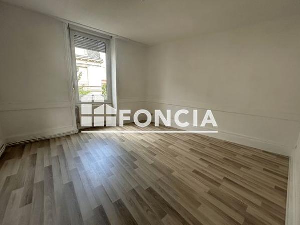 Location Appartement 4 pièces 88.3 m² - 35 AVENUE GAMBETTA Roanne 42300