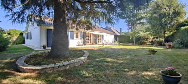 Plaisir Domaine de la Bataille Villa Erable plain pied 4 chambres expo sud terrain 900 m², (192 m² utiles)