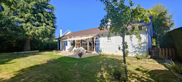 Plaisir Domaine de la Bataille Villa Erable plain pied 4 chambres expo sud terrain 900 m²,  (192 m² utiles)