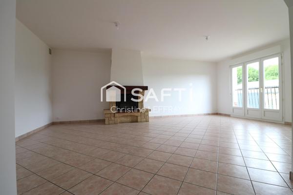 Au calme, Pavillon 5 chambres avec jardin.