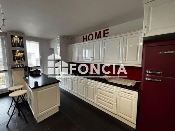 Location Appartement 4 pièces 71.04 m² - 49 RUE BLANQUI Saint Pierre Des Corps 37700