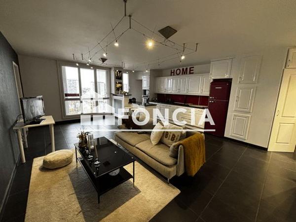 Location Appartement 4 pièces 71.04 m² - 49 RUE BLANQUI Saint Pierre Des Corps 37700