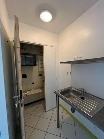 Divers à louer à Montfort-sur-Meu en Ille-et-Vilaine (35160), ref : 048-L1273