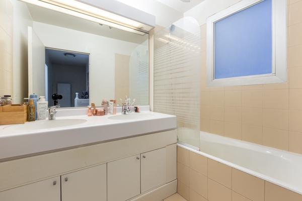 Appartement Courbevoie 4 pièce(s) 95m2