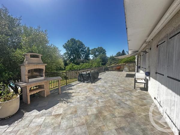 Maison à vendre  6 pièces - 210,47 m2 CHEF BOUTONNE - 79