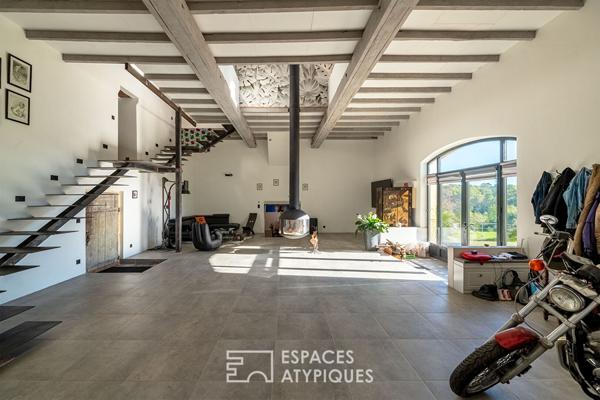 Ancien chai transformé en loft XXL à Bergerac