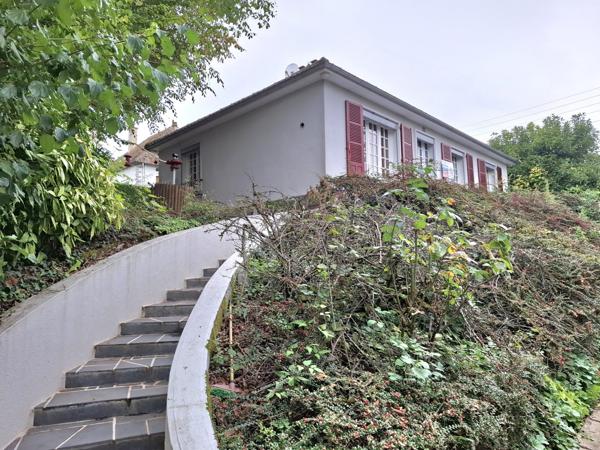 À vendre - Maison individuelle, 4 pièces située à Mamers (72600)