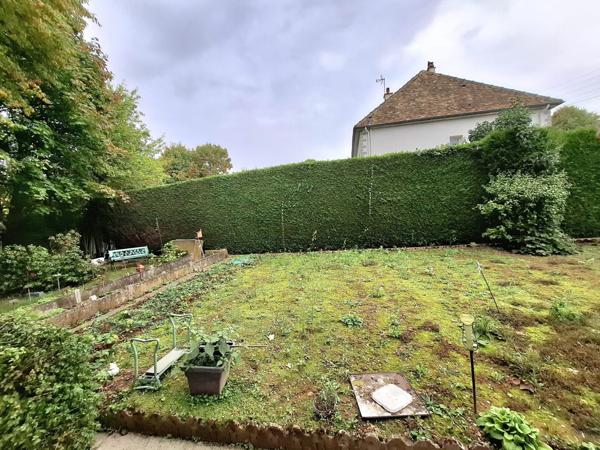 À vendre - Maison individuelle, 4 pièces située à Mamers (72600)