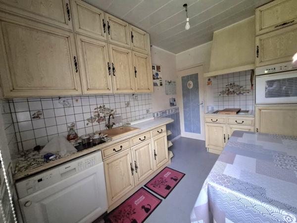 À vendre - Maison individuelle, 4 pièces située à Mamers (72600)