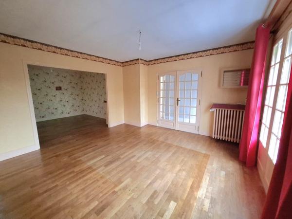 À vendre - Maison individuelle, 4 pièces située à Mamers (72600)