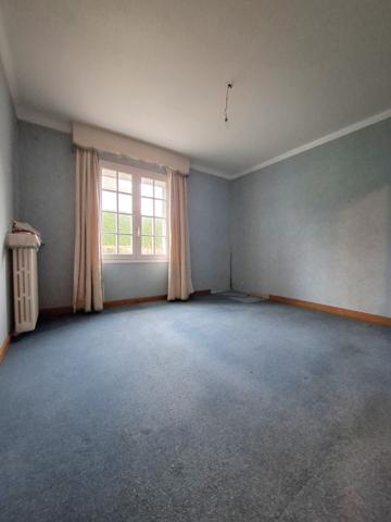 À vendre - Maison individuelle, 4 pièces située à Mamers (72600)