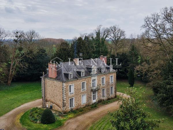 Elégante maison de maître XVIIIe en Haut-Anjou