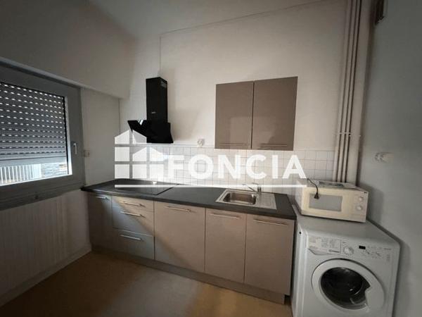 Location Appartement 2 pièces 45 m² - 19 RUE AUDUSSON Angers 49100