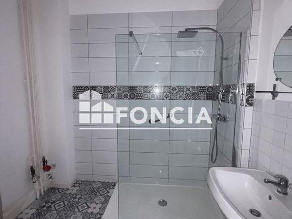 Location Appartement 2 pièces 45 m² - 19 RUE AUDUSSON Angers 49100