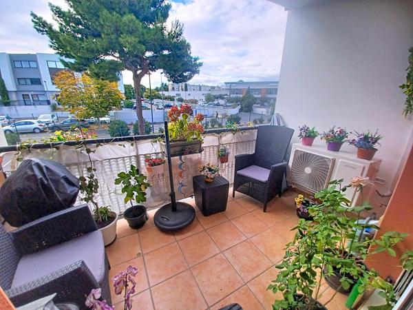 Un appartement T2-terrasse-parking-ascenseur-