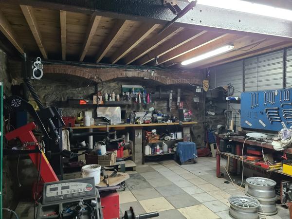 Ancienne bâtisse de 200 m2