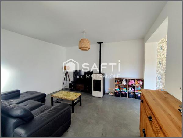 Maison de semi plain pied 3 chambres, grande cour et jardin