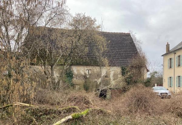 Maison à rénover 6 pièces 120m² au sol possibilité 2 niveaux BROSSES (89)