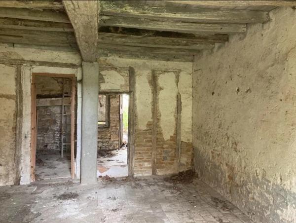 Maison à rénover 6 pièces 120m² au sol possibilité 2 niveaux BROSSES (89)