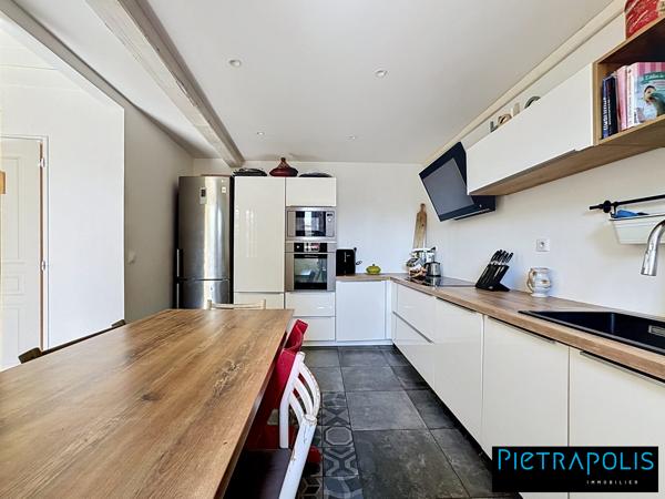 En Exclusivité chez Pietrapolis, Maison de ville de 175m2 avec son jardin de 50m2 + cave de 38m2