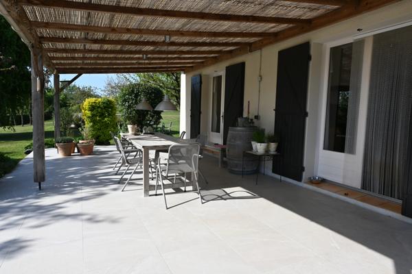 Monclar (47380) Charmante aison de plein pied en parfait état avec vue et jardin