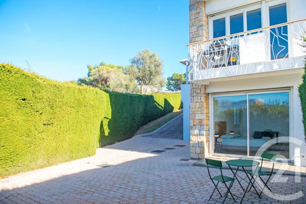 Maison à vendre  7 pièces - 249 m2 CAGNES SUR MER - 06