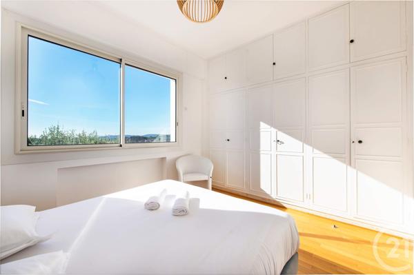 Maison à vendre  7 pièces - 249 m2 CAGNES SUR MER - 06