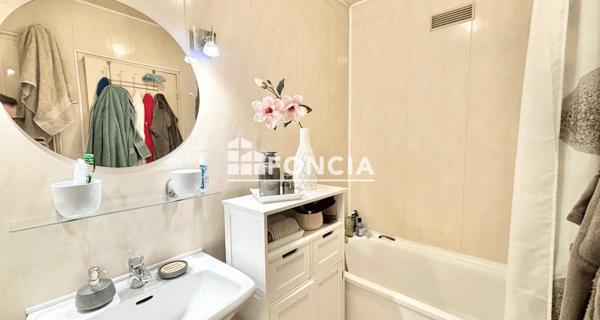 À vendre Appartement 2 pièces 49 m² - Reims 51100