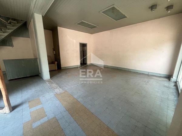 Local commercial + appartement 2 pièces Chateau Arnoux Saint Auban