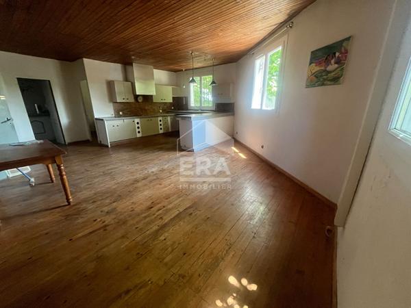 Local commercial + appartement 2 pièces Chateau Arnoux Saint Auban