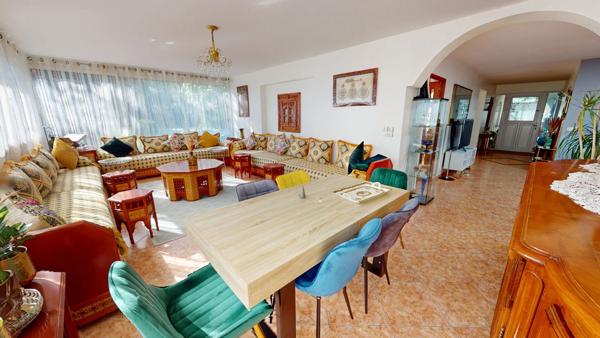 Maison Plain-pied Roissy En Brie 7 pièce(s) 140 m2