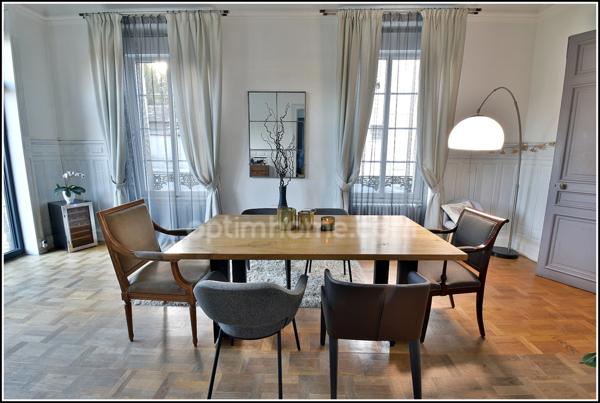 Maison Bourgeoise avec espace professionnel indépendant