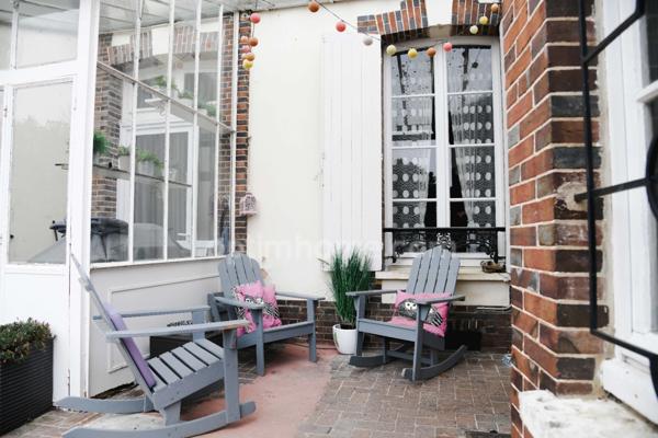 Maison Bourgeoise avec espace professionnel indépendant