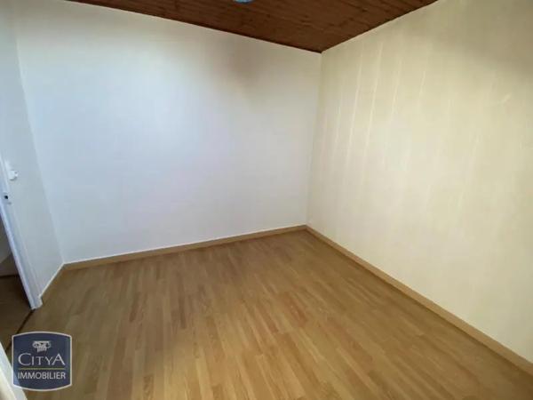 Appartement à louer 2 pièces 39.2m² Cholet (49300)