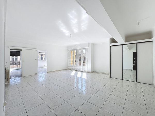 Appartement Marseille 4 pièce(s) 107 m2