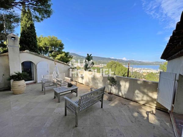 MAISON À VENDRE DE 6 PIÈCES DE 241,00 M²