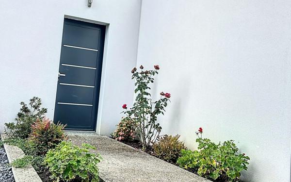 Maison à vendre    5 pièces •  Idron
