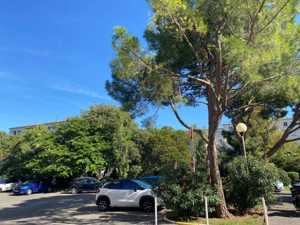 Appartement à vendre 3 pièces MARSEILLE 10EME ARRONDISSEMENT (13)