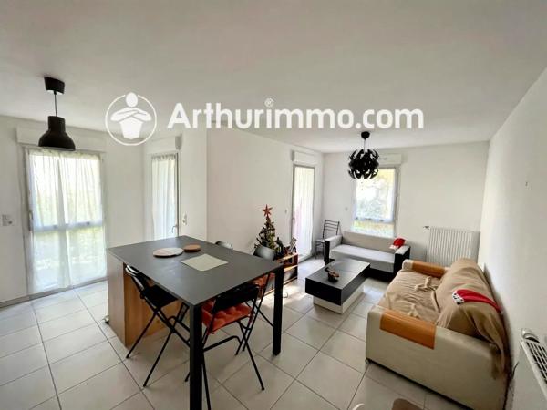 Location                                                      Appartement
                        
                     3 pièces                      58 m2                     à Grigny