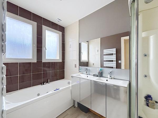 Maison Angers 5 pièce(s) 119 m2