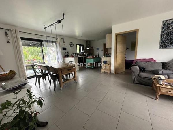 Maison - Proximite oloron-sainte-marie - Réf.:205420 MAISON CONTEMPORAINE 2016 - 3 CHAMBRES - 1 BUREAU - DPE A.