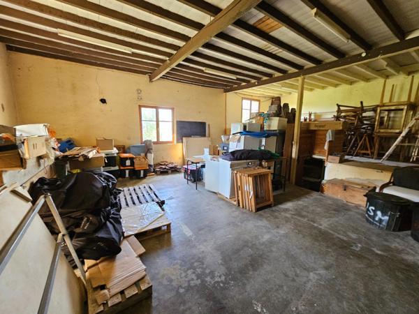 Local professionnel 80 m² Mariol idéal Artisan ou stockage