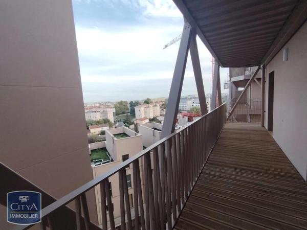 Appartement à louer 3 pièces 70.12m² Bordeaux (33800)