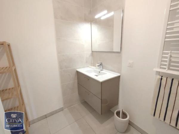 Appartement à louer 3 pièces 70.12m² Bordeaux (33800)