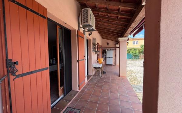 Appartement à vendre    7 pièces • 145 m2 La Crau