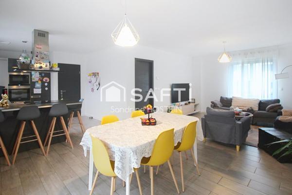 Maison Individuelle avec 4 chambres sur 550m2