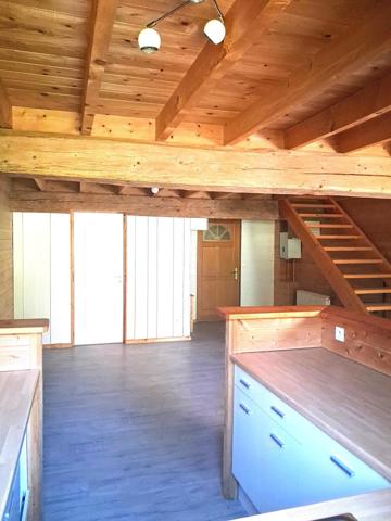 Appartement T4 Montbenoit avec balcon et garage rénové entièrement en
