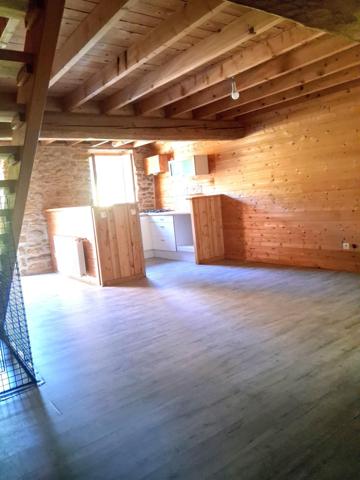 Appartement T4 Montbenoit avec balcon et garage rénové entièrement en
